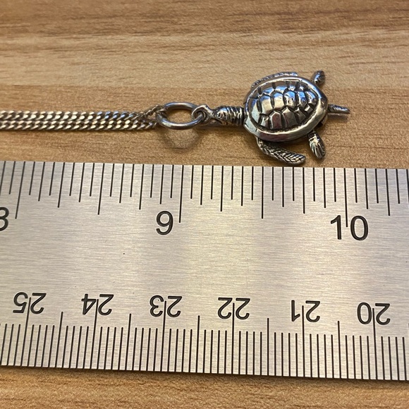 Adorable turtle or tortoise 925 Sterling silver pendant - Picture 9 of 9